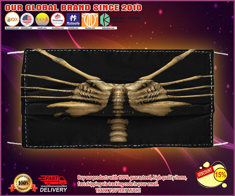 Face hugger face mask