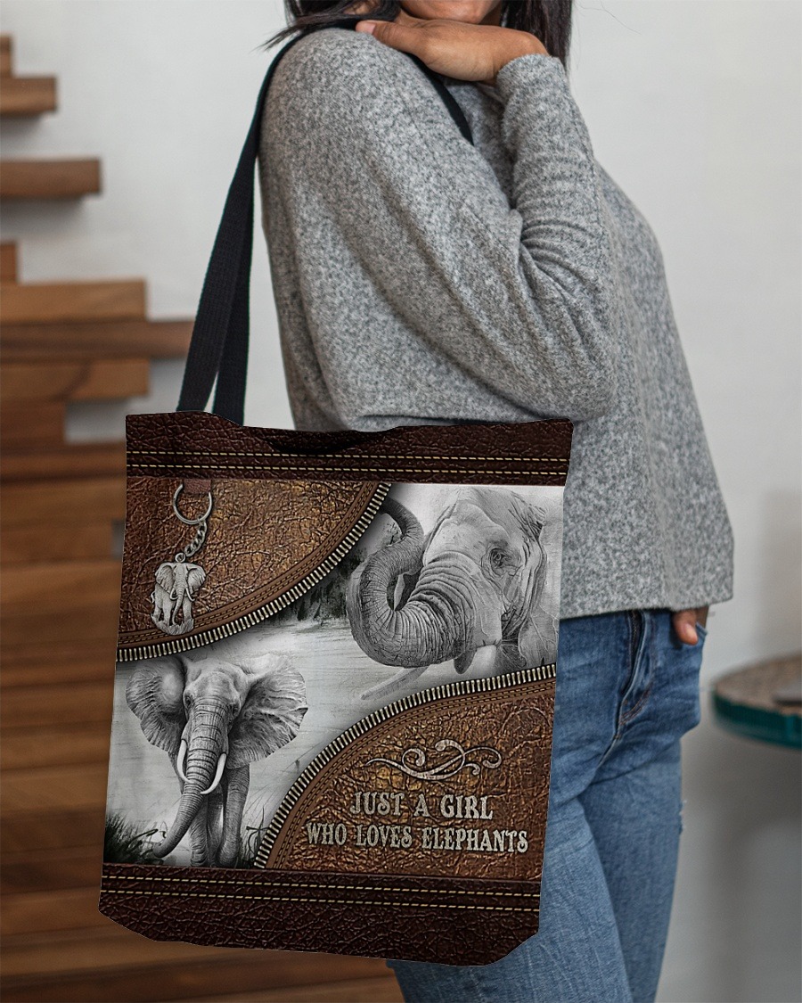 Just a girl who loves elephants tote bag