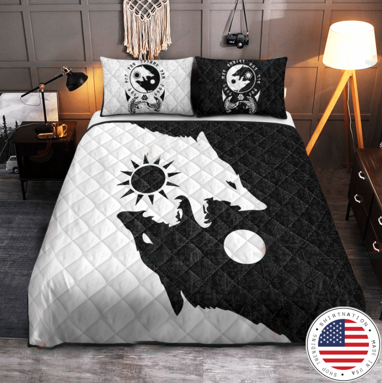 Viking skoll and hati bedding set2