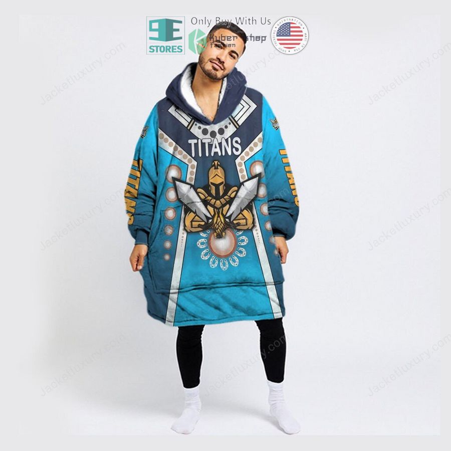 gold coast titans sherpa hooded blanket 1 85645