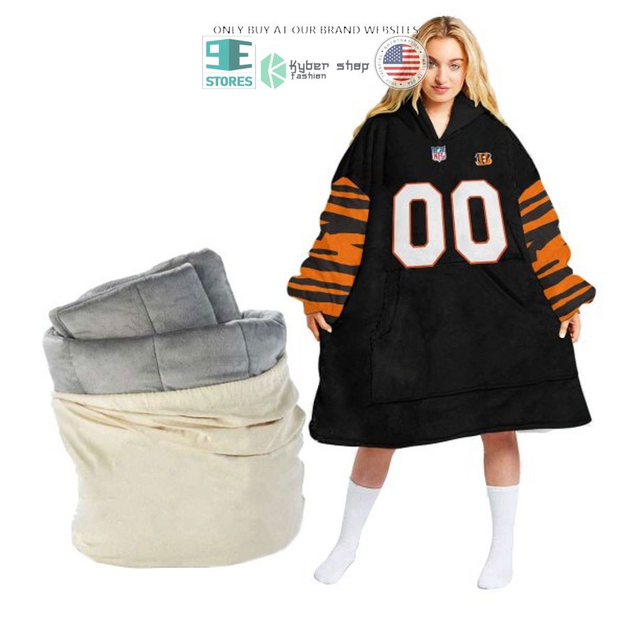 personalized cincinnati bengals logo nfl red sherpa hoodie blanket 1 70769