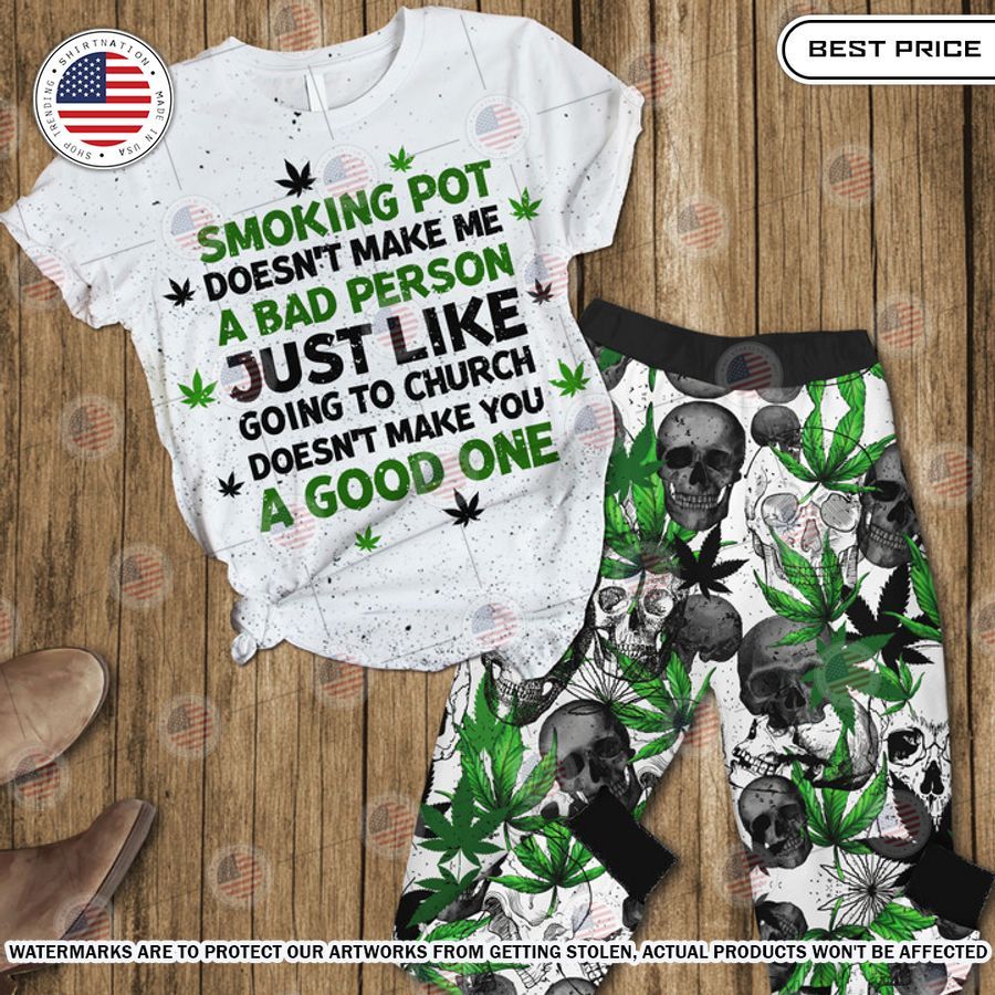 skull smoking pot doesnt make me a bad person weed pajamas set 1 606.jpg